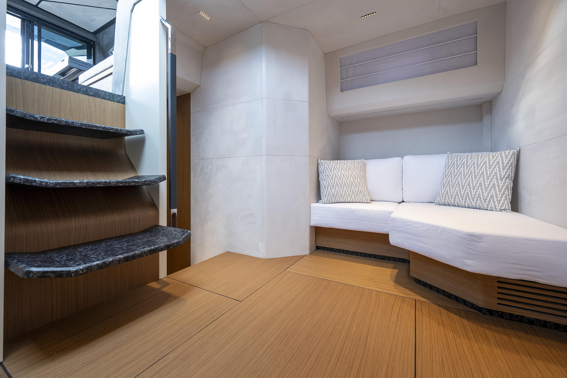 evo r+ - interni - 11