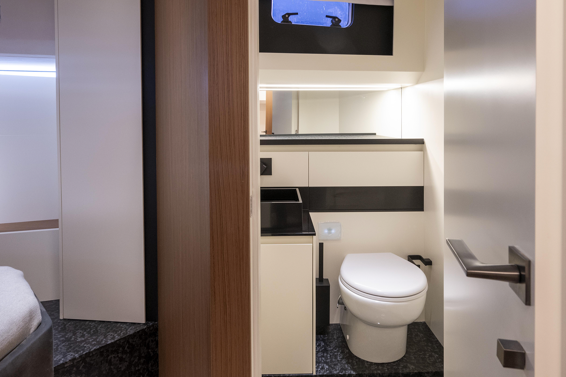 evo r+ - interni - 5